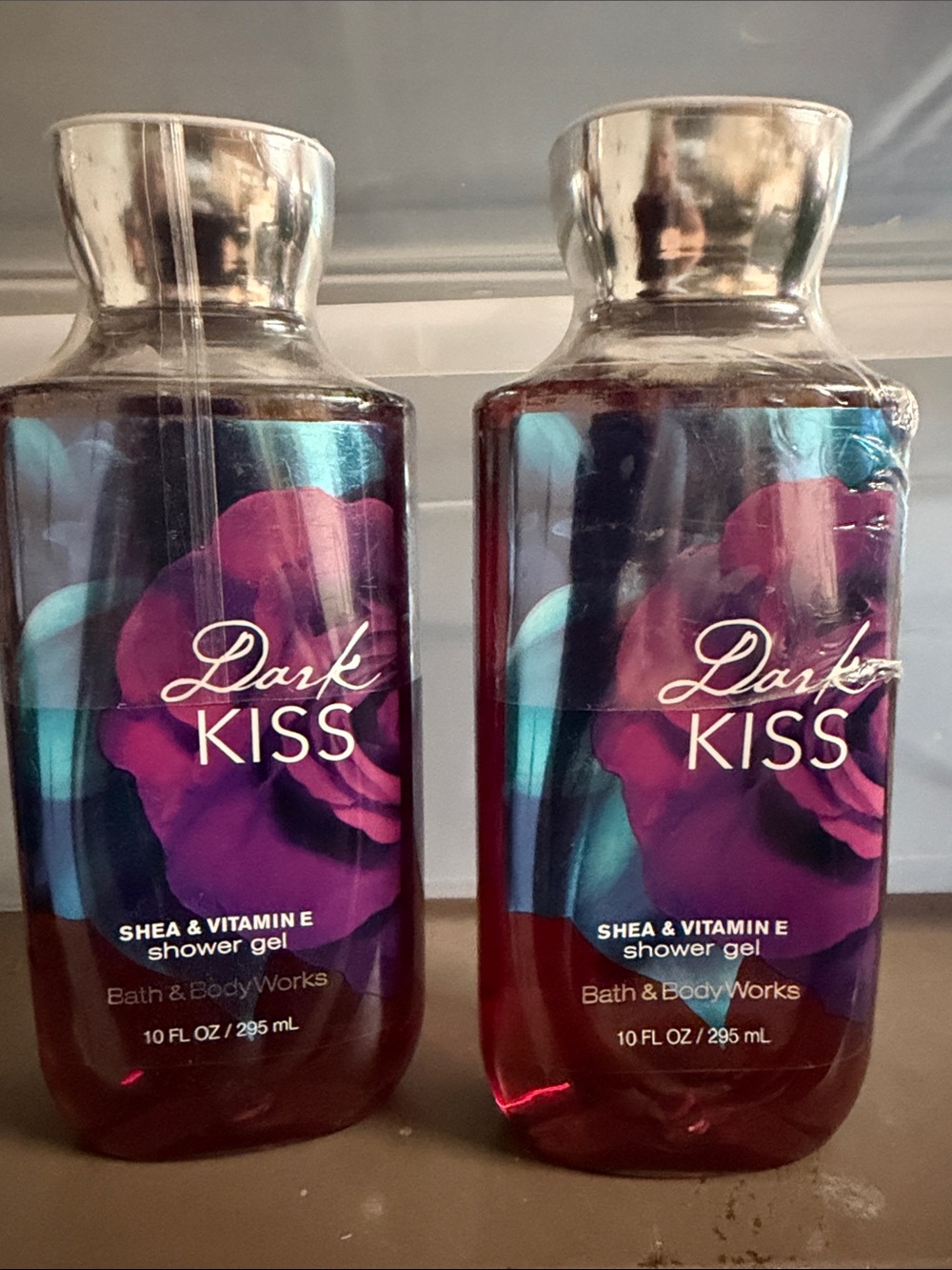 Lot of two sealed Dark kiss shower gel bath & and body works Shea new vintage
